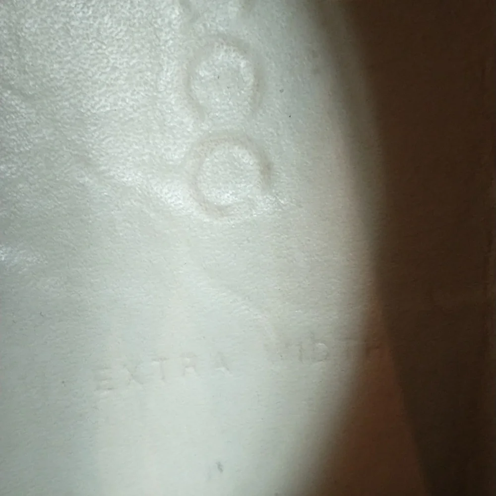 Ecco‎ Black Leather Sneaker Size Women's 7 Wide